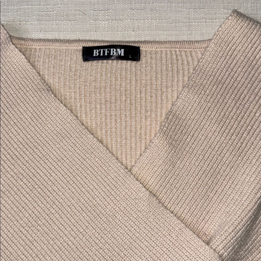 BTFBM wrap-style, off-the-shoulder, ribbed knit sweater. - Picture 5 of 8